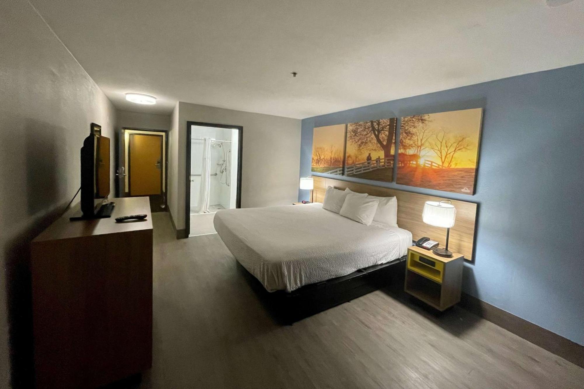 Days Inn By Wyndham Shawnee Exteriör bild